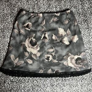 Vintage Gray Floral Pattern Chiffon and Lace Mini Skirt